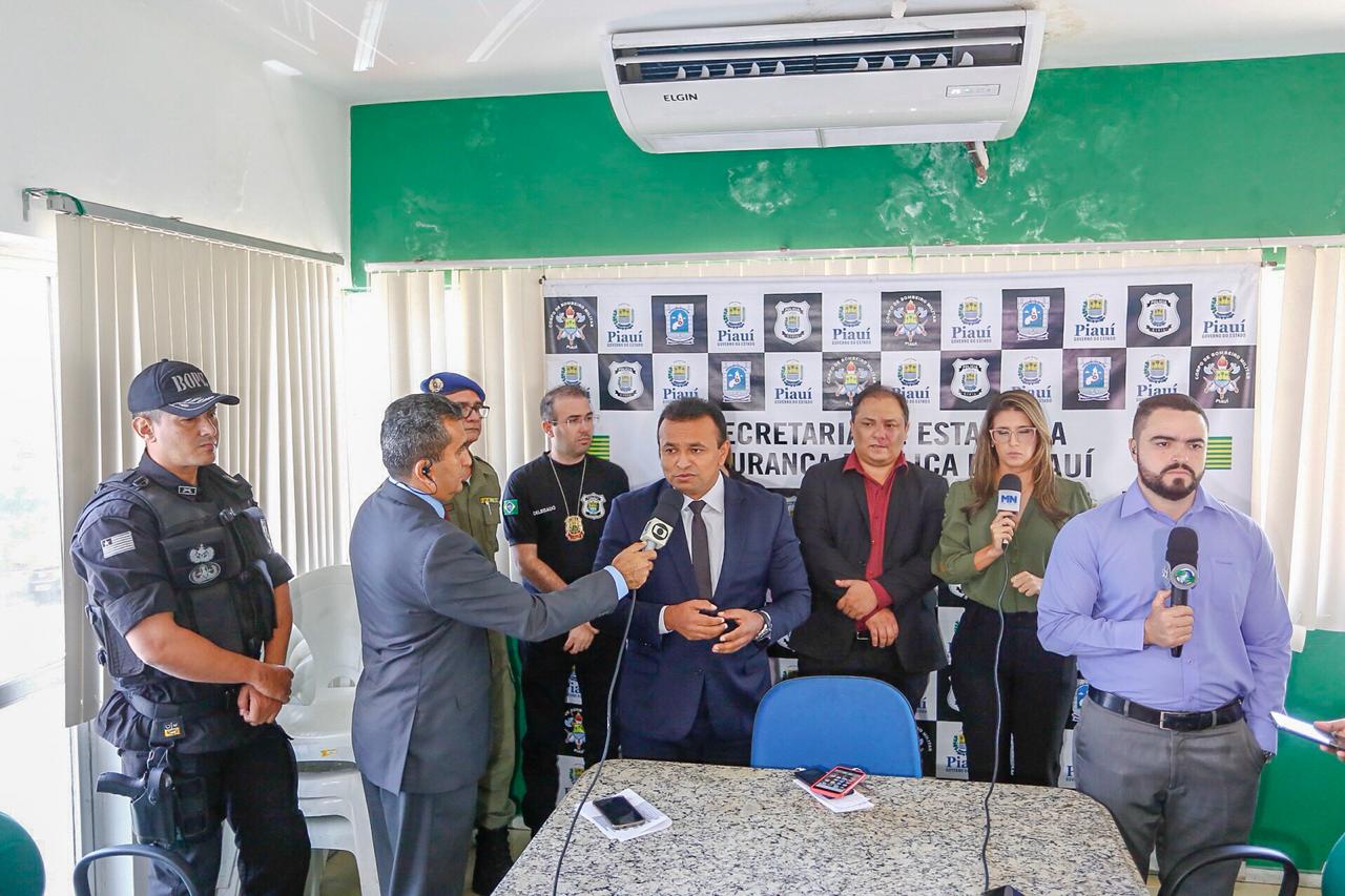 Coletiva de imprensa 