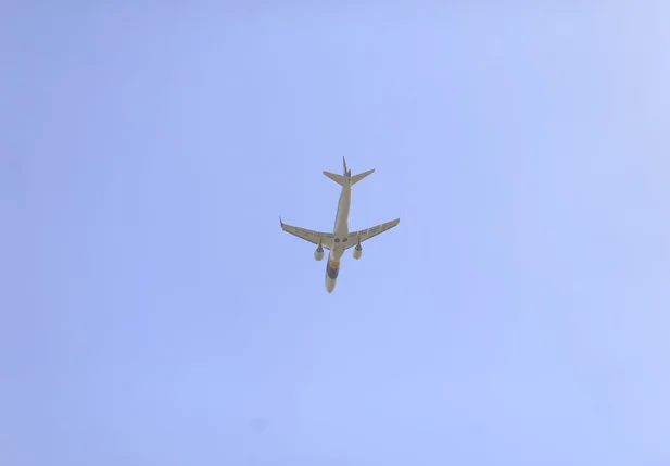 Avião com o presidente Jair Bolsonaro 