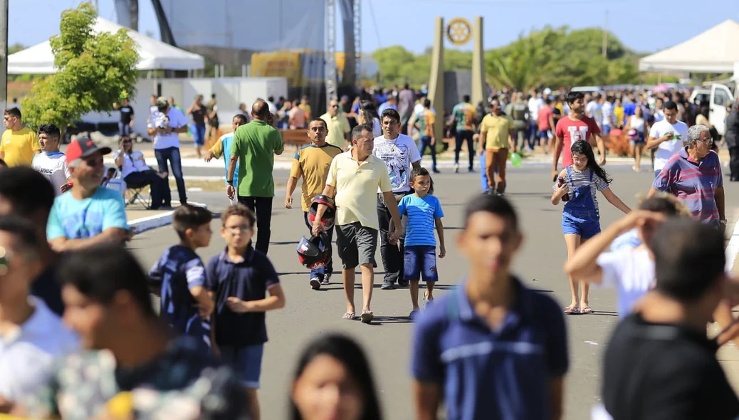 Movimentação antes da chegada do presidente Jair Bolsonaro a Parnaíba