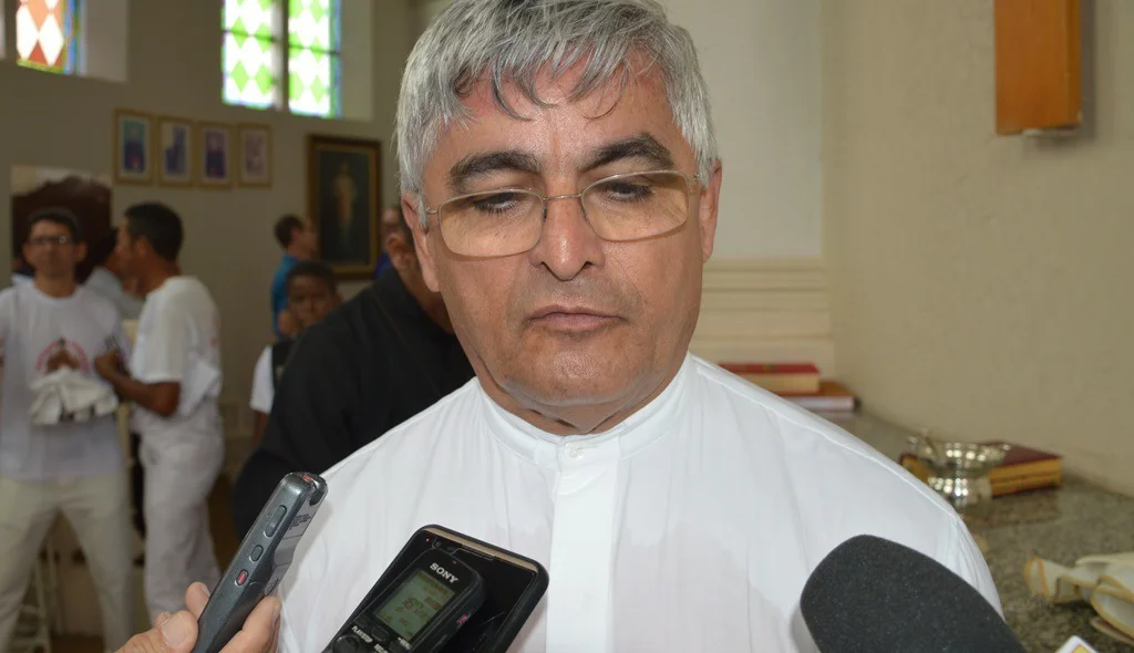 Dom Plínio fala do sentido da festa para os picoenses