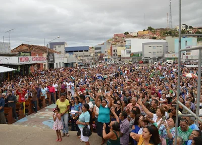 Festa da padroeira reúne multidão