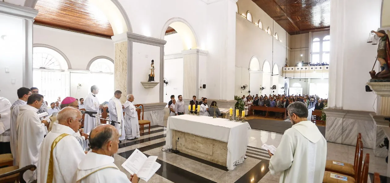 A celebração foi realizada na Igreja Matriz de Teresina, Nossa Senhora do Amparo