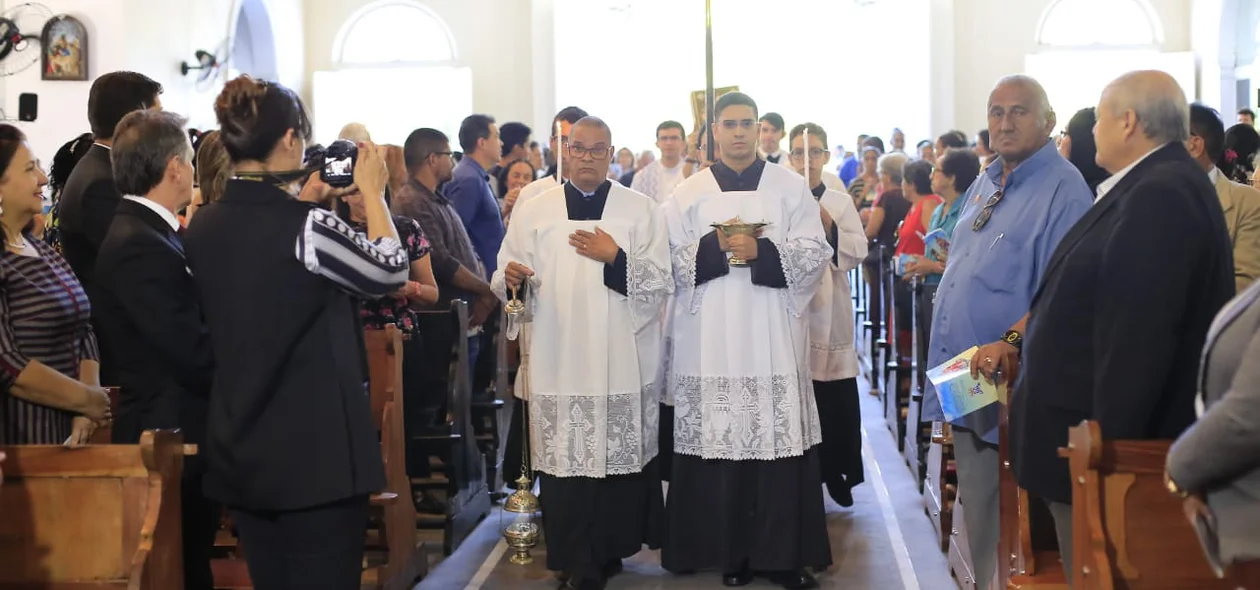 A Igreja Nossa Senhora do Amparo é a igreja Matriz de Teresina