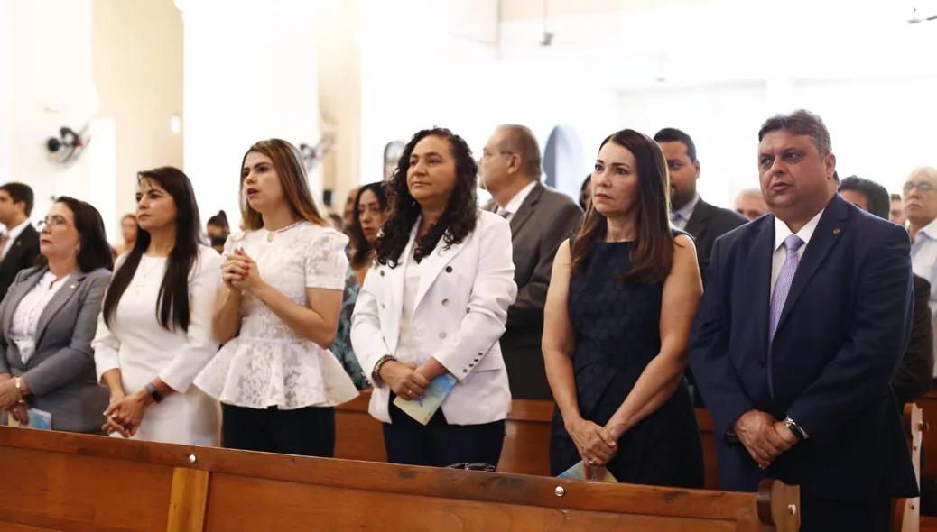 Autoridades estiveram presentes na celebração