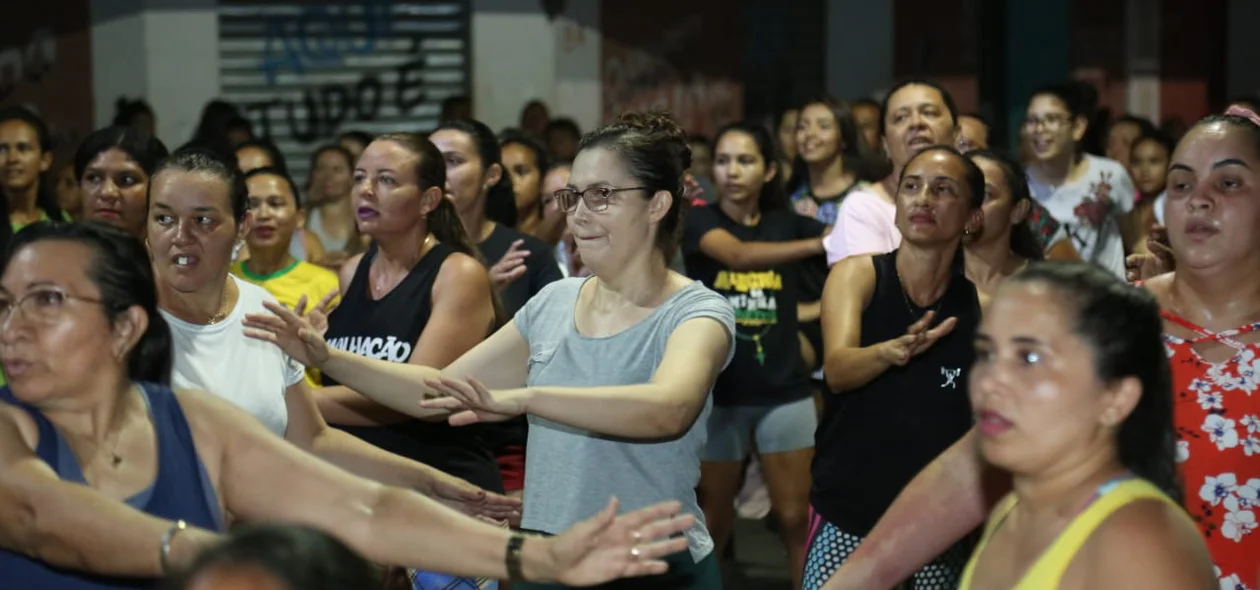 Diversão na aula de zumba