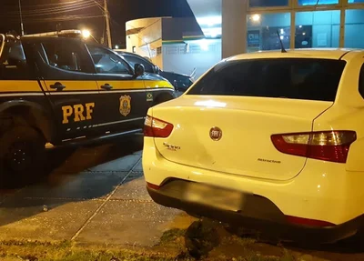 Veículo Siena Atractive foi apreendido pela PRF