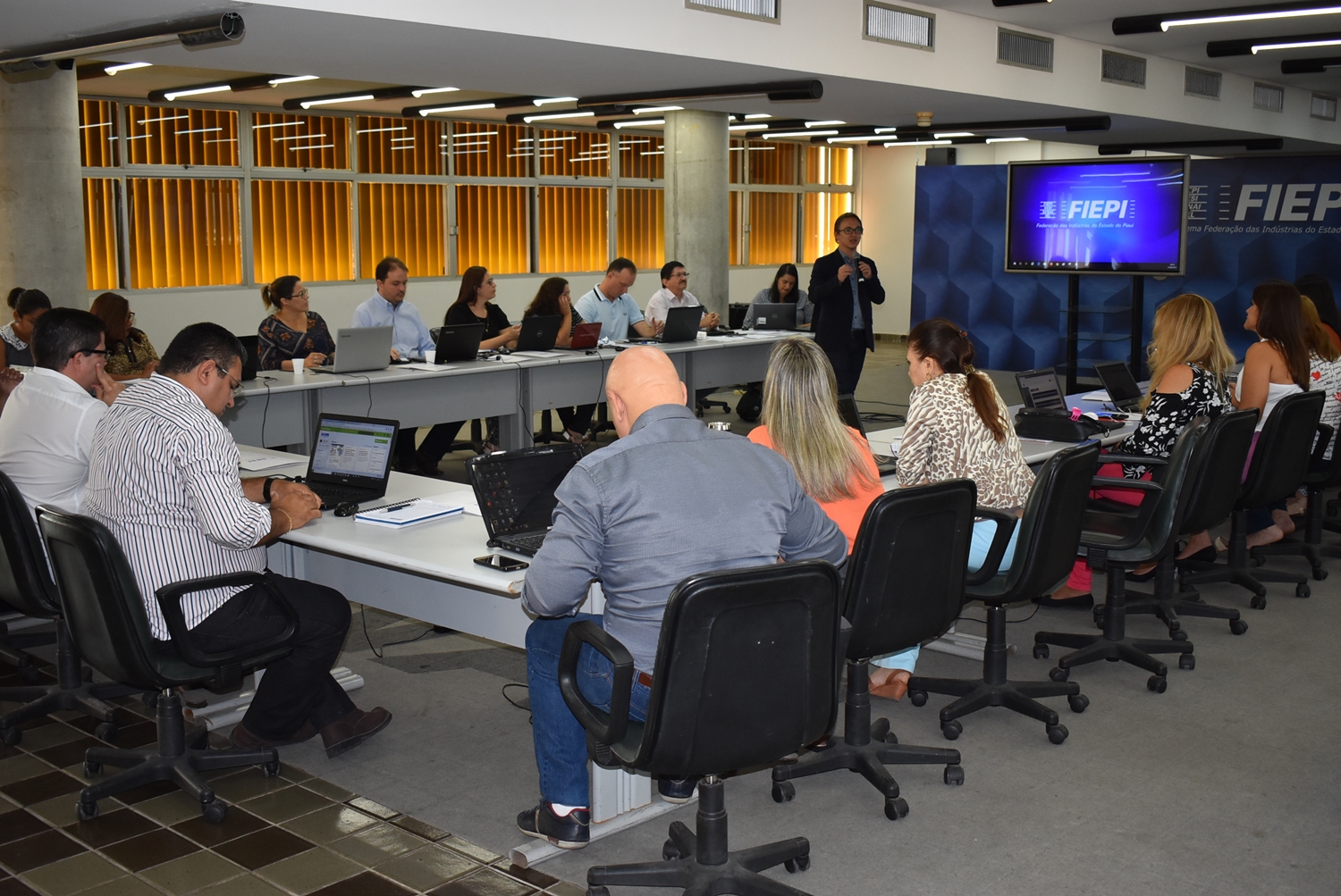 Colaboradores da FIEPI participam de treinamento 