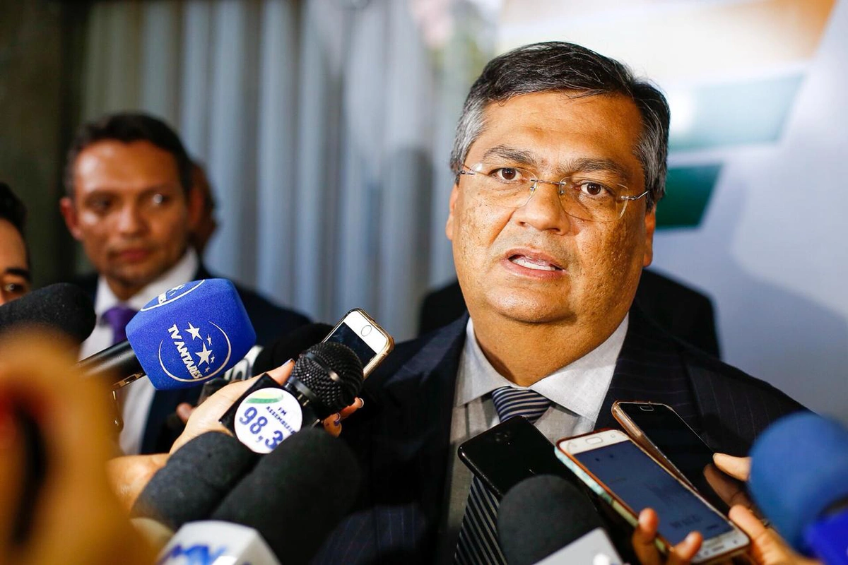 Flavio Dino durante encontro com os governadores do Nordeste em Teresina
