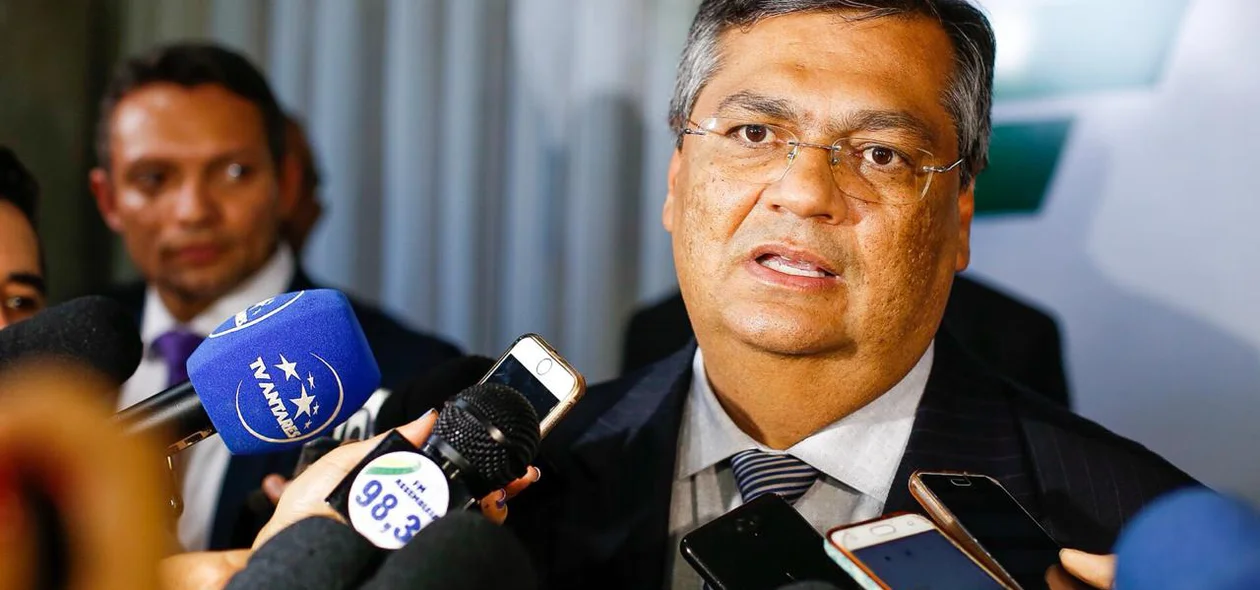 Flavio Dino durante encontro com os governadores do Nordeste em Teresina