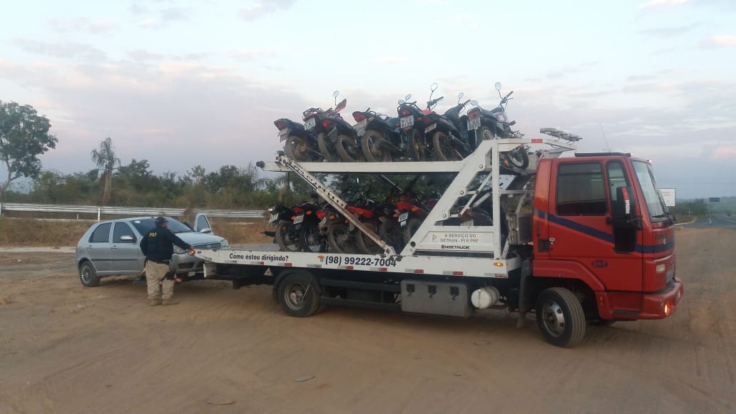 Fiscalização da PRF apreende motocicletas