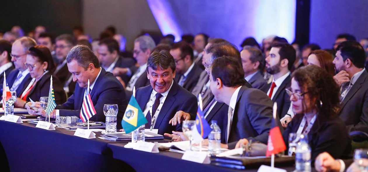 Governador Wellington Dias ao lado dos governadores no Abdib Fórum Infraestrutura Regional – Edição Nordeste