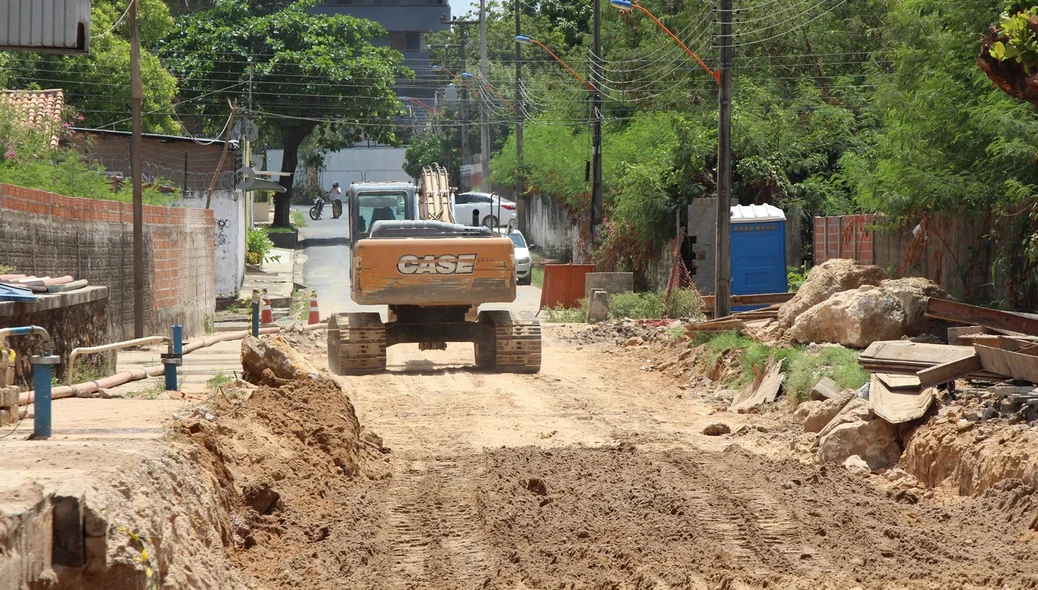 Serviços na Rua Helvídio Ferraz já foram iniciados