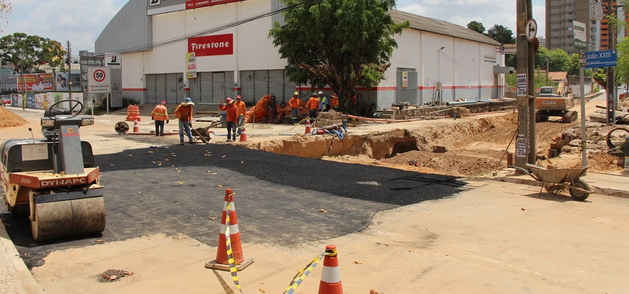 Trabalhadores já iniciaram a pavimentação do trecho