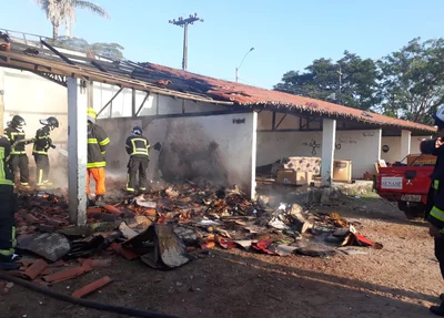 Princípio de incêndio atinge centro de reciclagem em Teresina