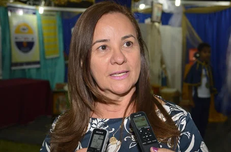 Prefeita Maria José atrai mais uma liderança da oposição para seu grupo