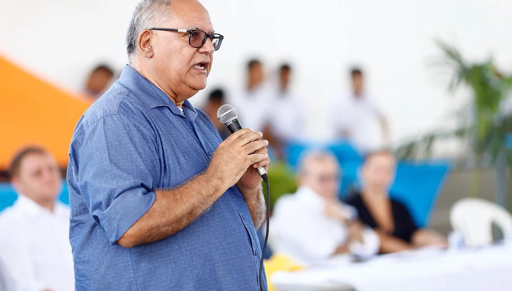 Secretário de Educação Kleber Montezuma