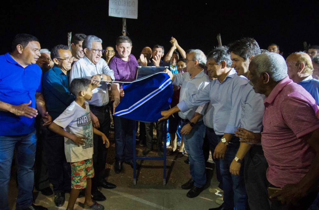 Inauguração do prolongamento da Avenida José Soares 