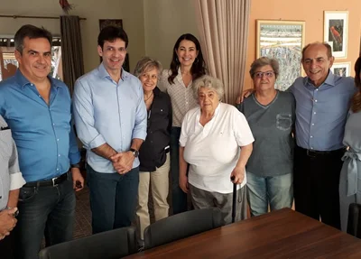 Ministro na casa de Niede Guidon