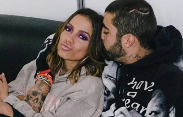 A cantora Anitta e o surfista Pedro Scooby