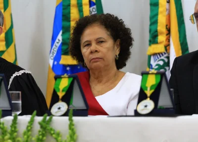 Vice-governadora Regina Sousa 