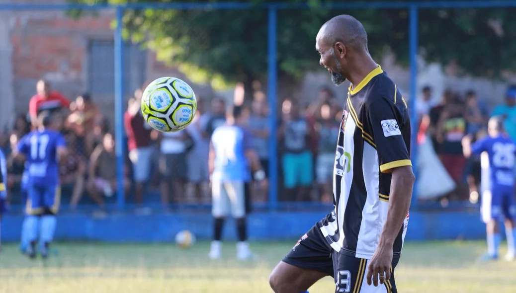 Jogador do Inforcopy demonstra habilidade dentro de campo