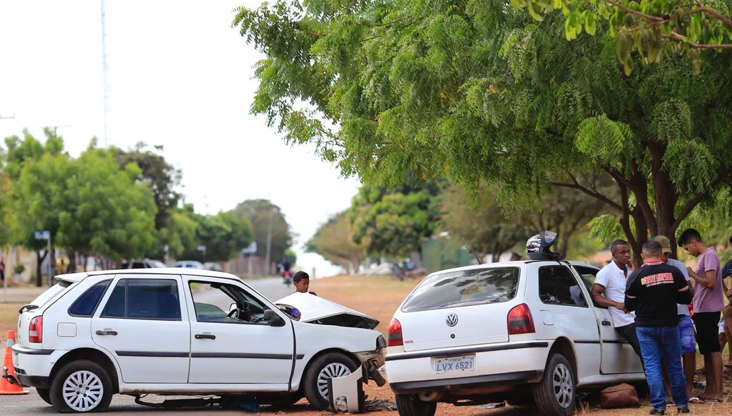 O acidente ocorreu por volta de 13h30 na Vila Santa Bárbara