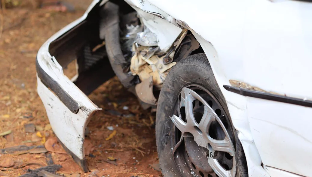 O Samu fez o socorro das vítimas que estavam nos carros
