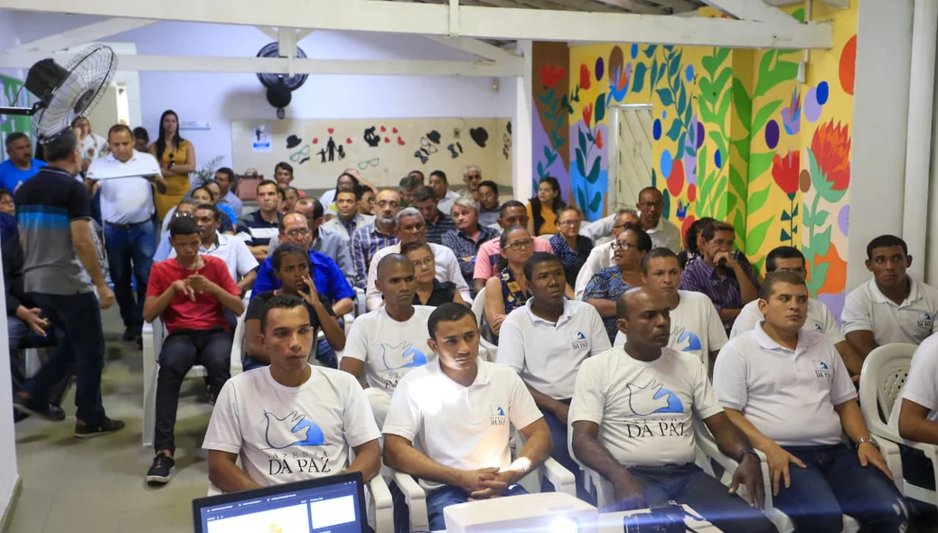 Solenidade realizada no Centro de Convivência Retomando o Caminho