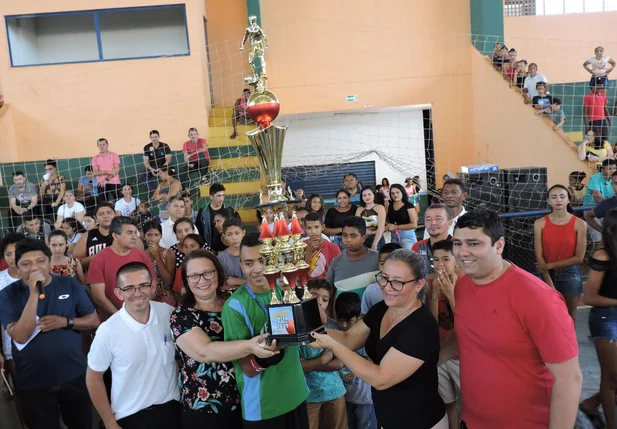 Prefeitura de Esperantina realiza 5ª edição do Intercolegial de Futsal