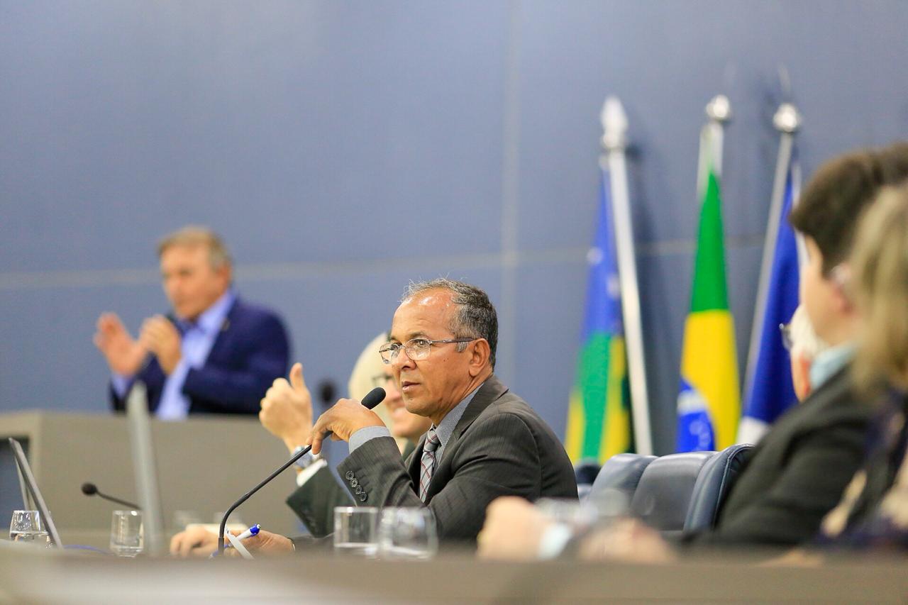 R. Silva