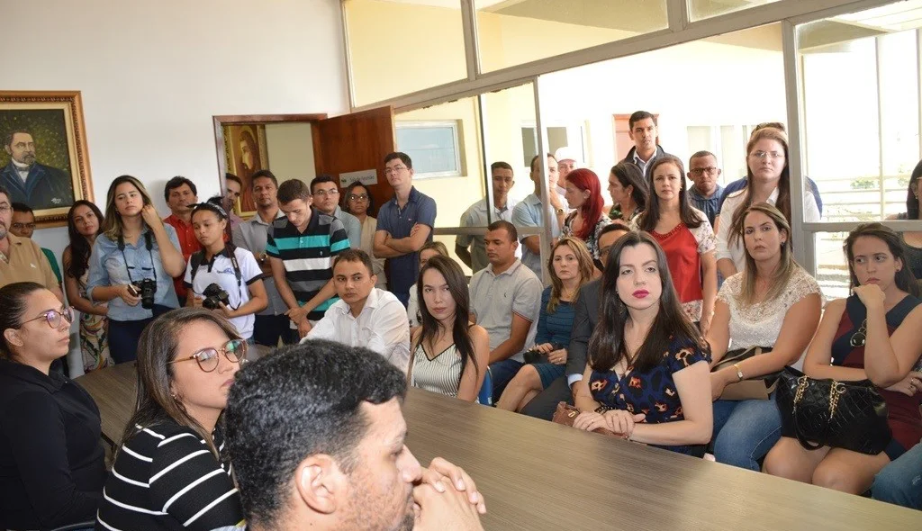 Servidores empossados