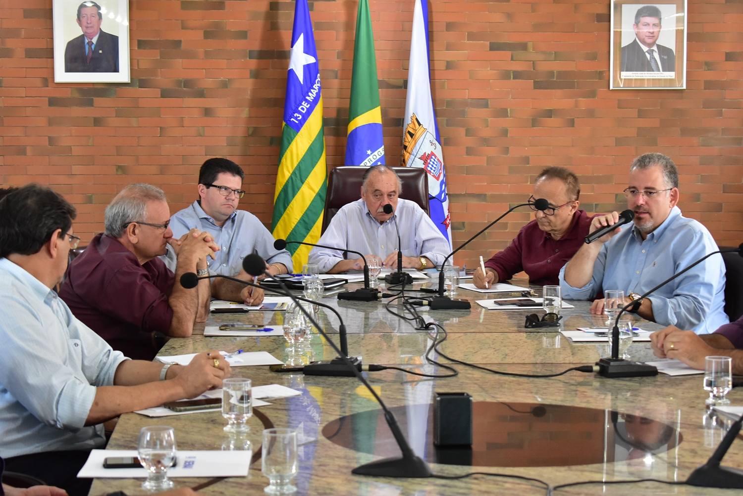 Empresários se reúnem na FIEPI para discutir projeto de gás natural