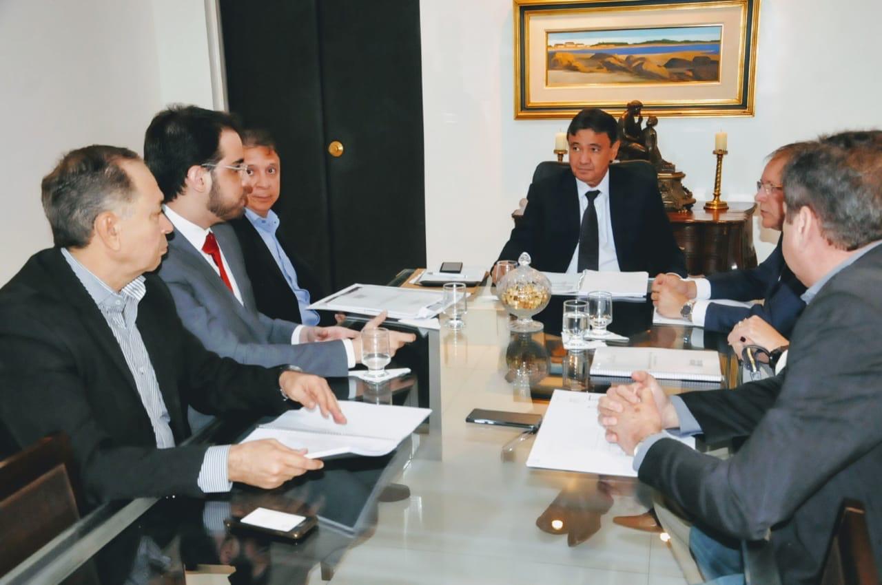 Reunião entre Wellington Dias e representantes da Secretaria de Estado de Desenvolvimento Econômico