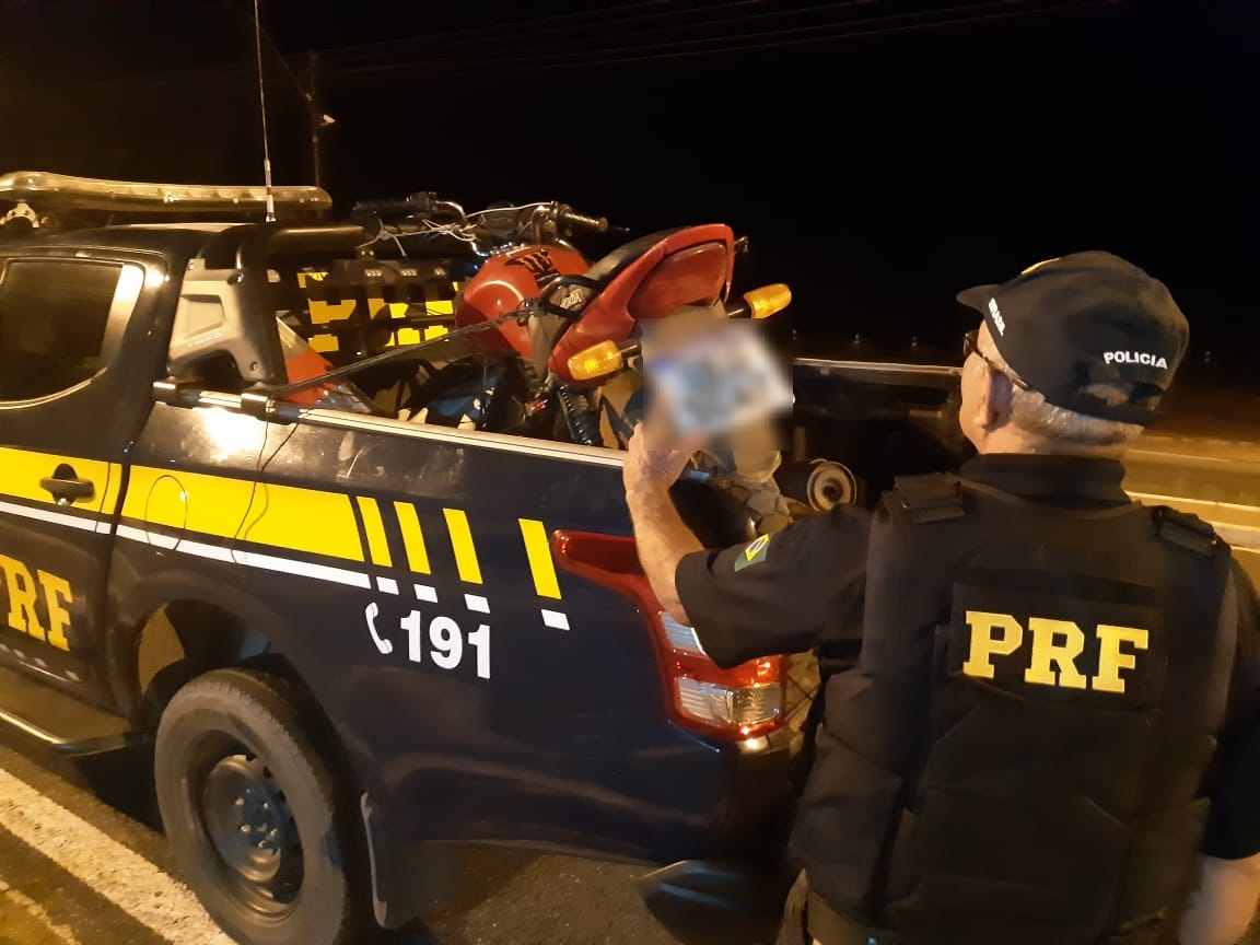 Veículo recuperado pela PRF