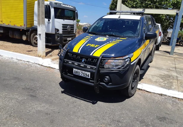 Veículo recuperado pela PRF em Alegrete do Piauí