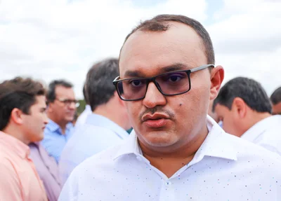 Jullyvan Mendes prefeito de Beneditinos 