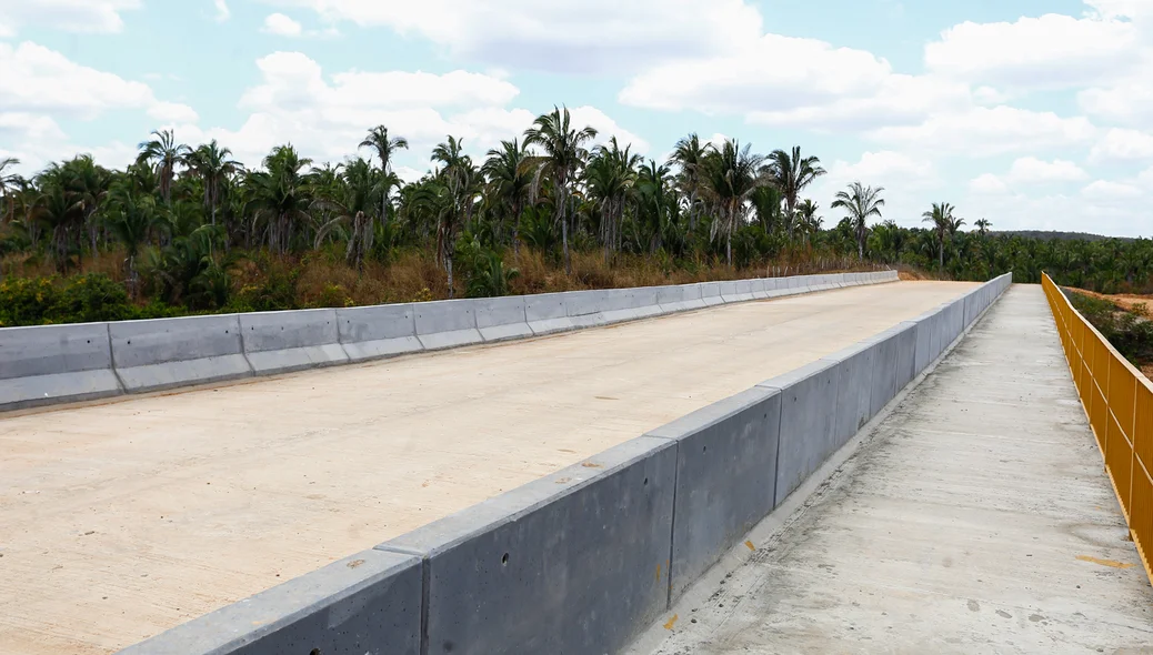 Ponte sobre o Rio Gameleira, na cidade de Beneditinos