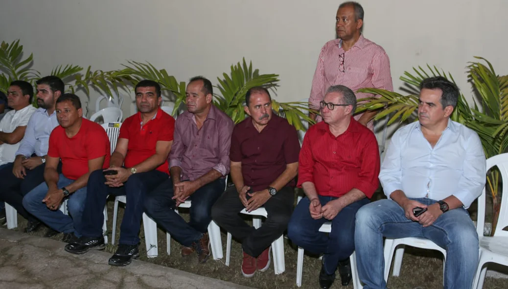 Autoridades políticas participaram do evento