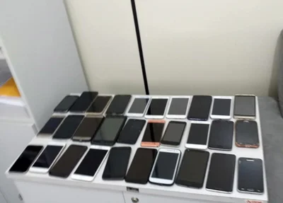 Celulares roubados que serão restituídos aos donos