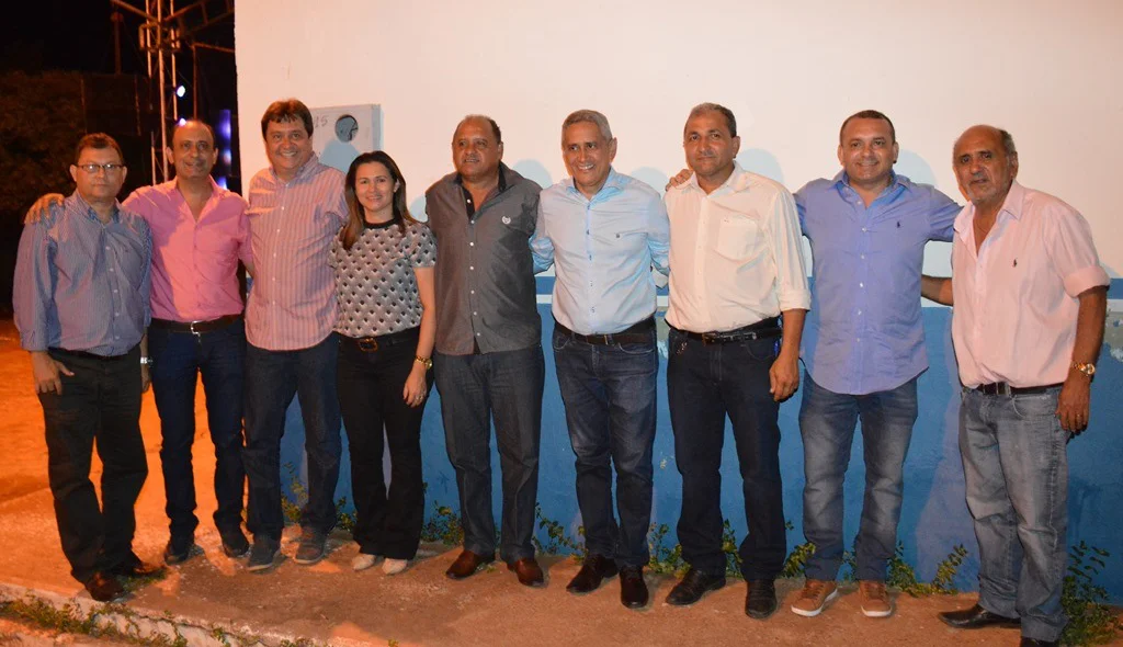 Deputado Nerinho com vereadores e lideranças políticas em Torrões