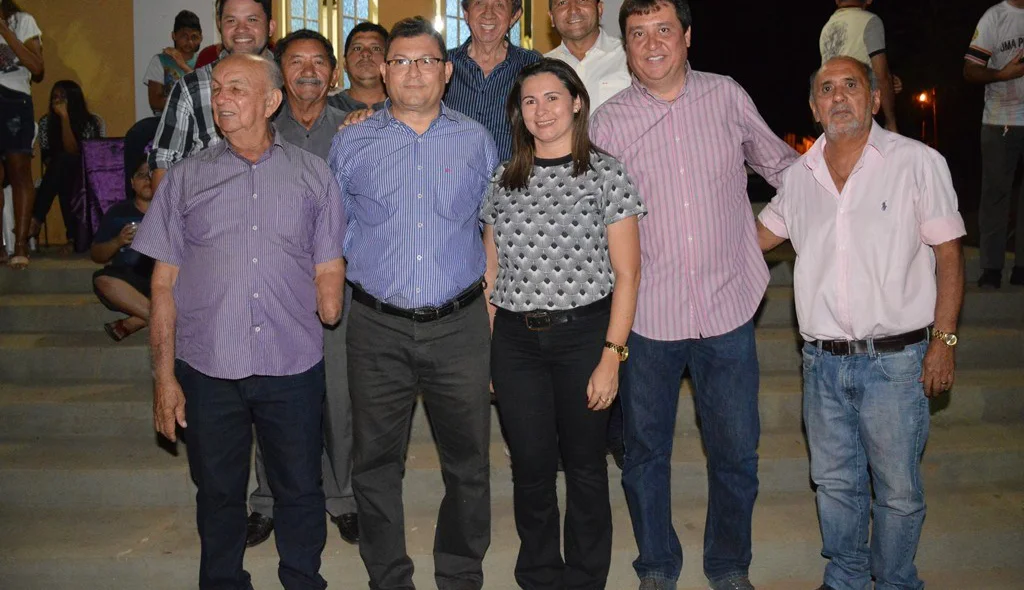 Nerinho ao lado de correligionários e amigos