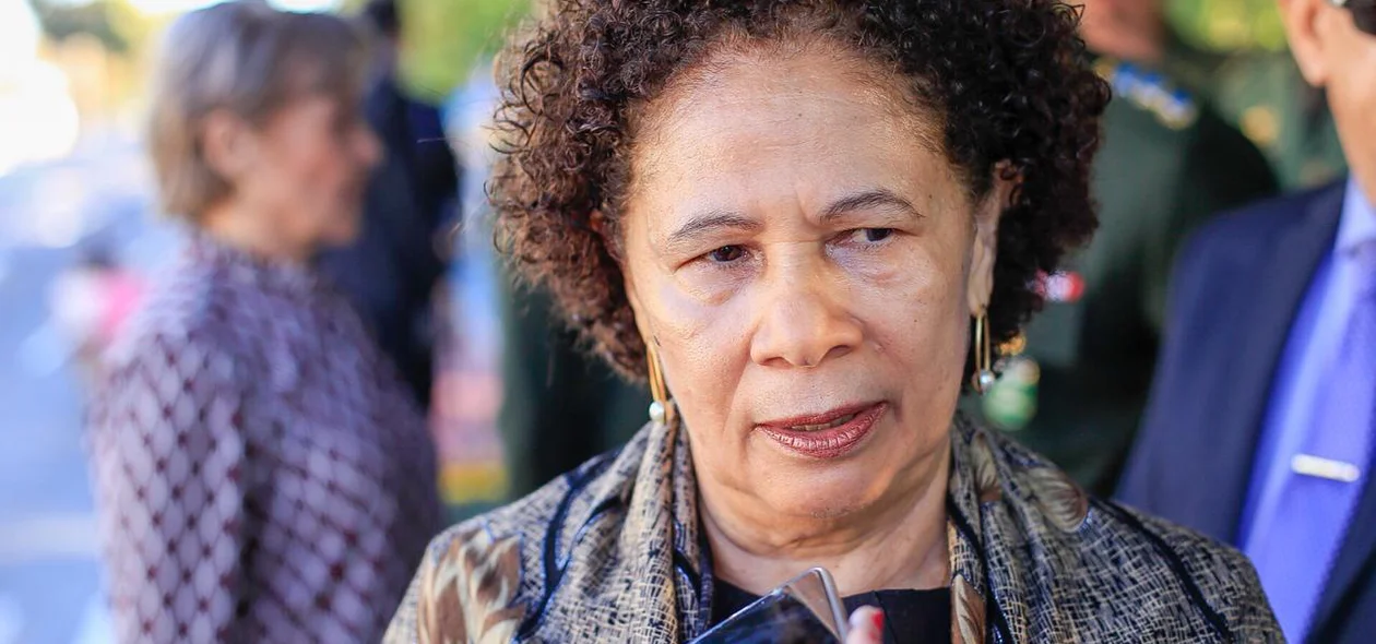 A vice-governadora do Piauí, Regina Sousa, também marcou presença na comemoração