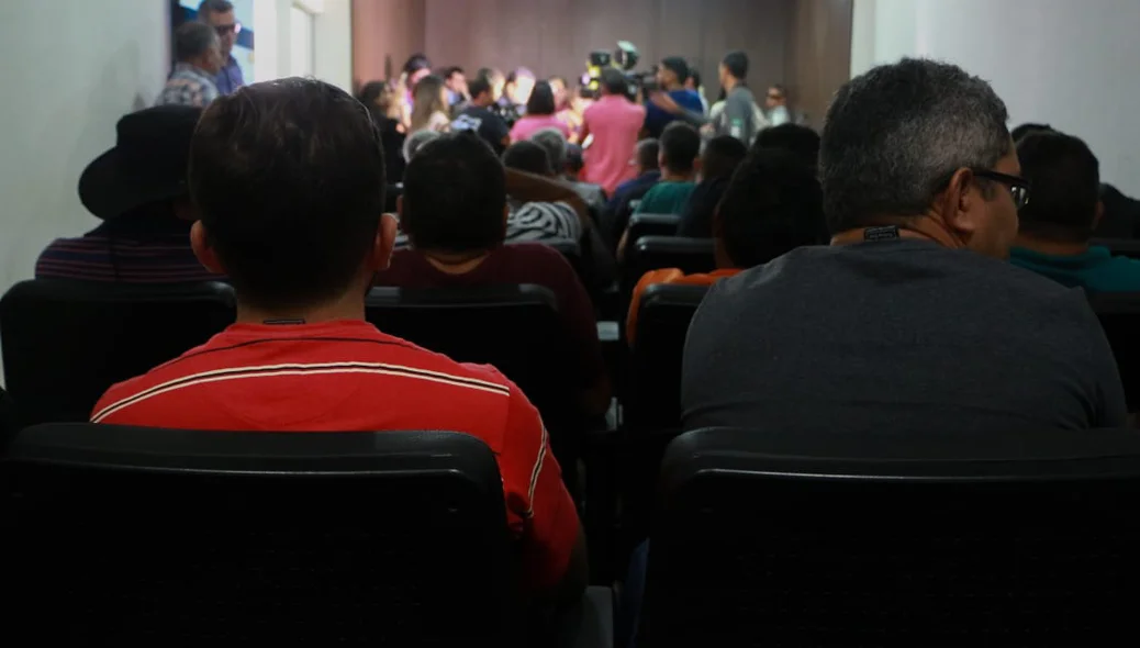 Agentes civis participam da coletiva na Delegacia Geral 