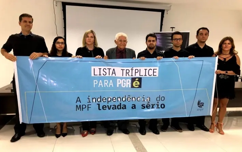 Procuradores se manifestam em Sergipe pela independência do Ministério Público