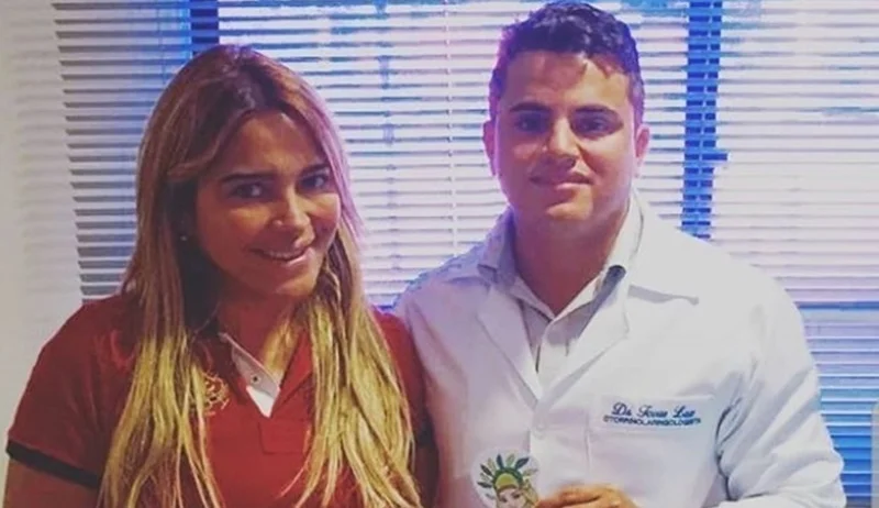 A médica Adriana Sousa também prestou homenagem ao otorrinolaringologista 