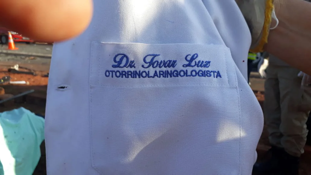 Jaleco do médico Tovar Luz