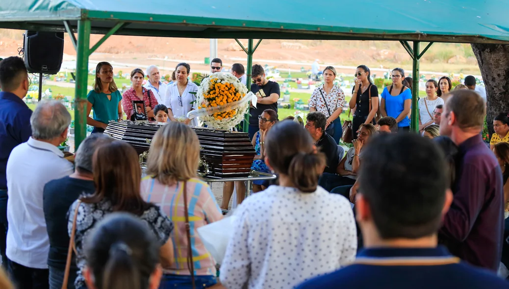 Sepultamento aconteceu no Jardim da Ressurreição 