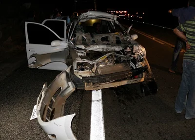Veículo Classic ficou destruído após a colisão