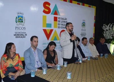 Padre Walmir abre programação do SaliVag