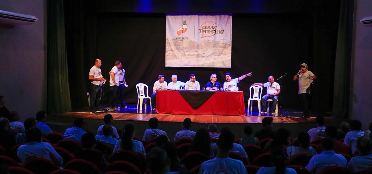 Autoridades presente no evento do PTB